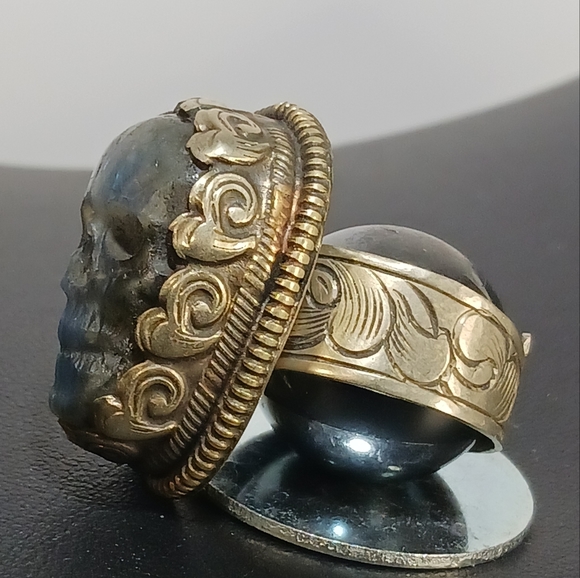 Large Tibetan Silver Labradorite Blue Skull Ring Size 11 " Adjustable - Picture 11 of 14